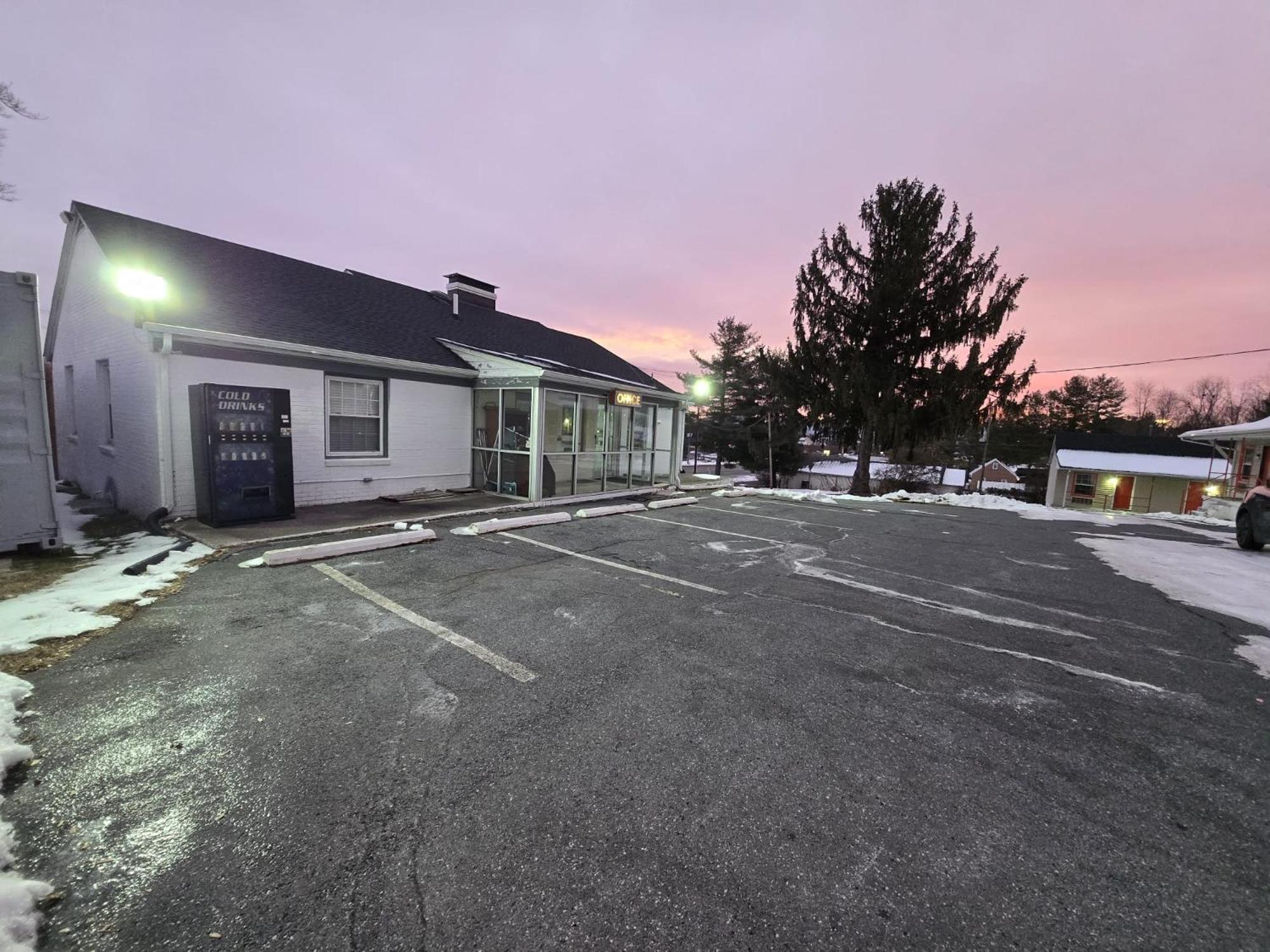 Skyline Motel By Belvilla Waynesboro Us 250 Екстериор снимка
